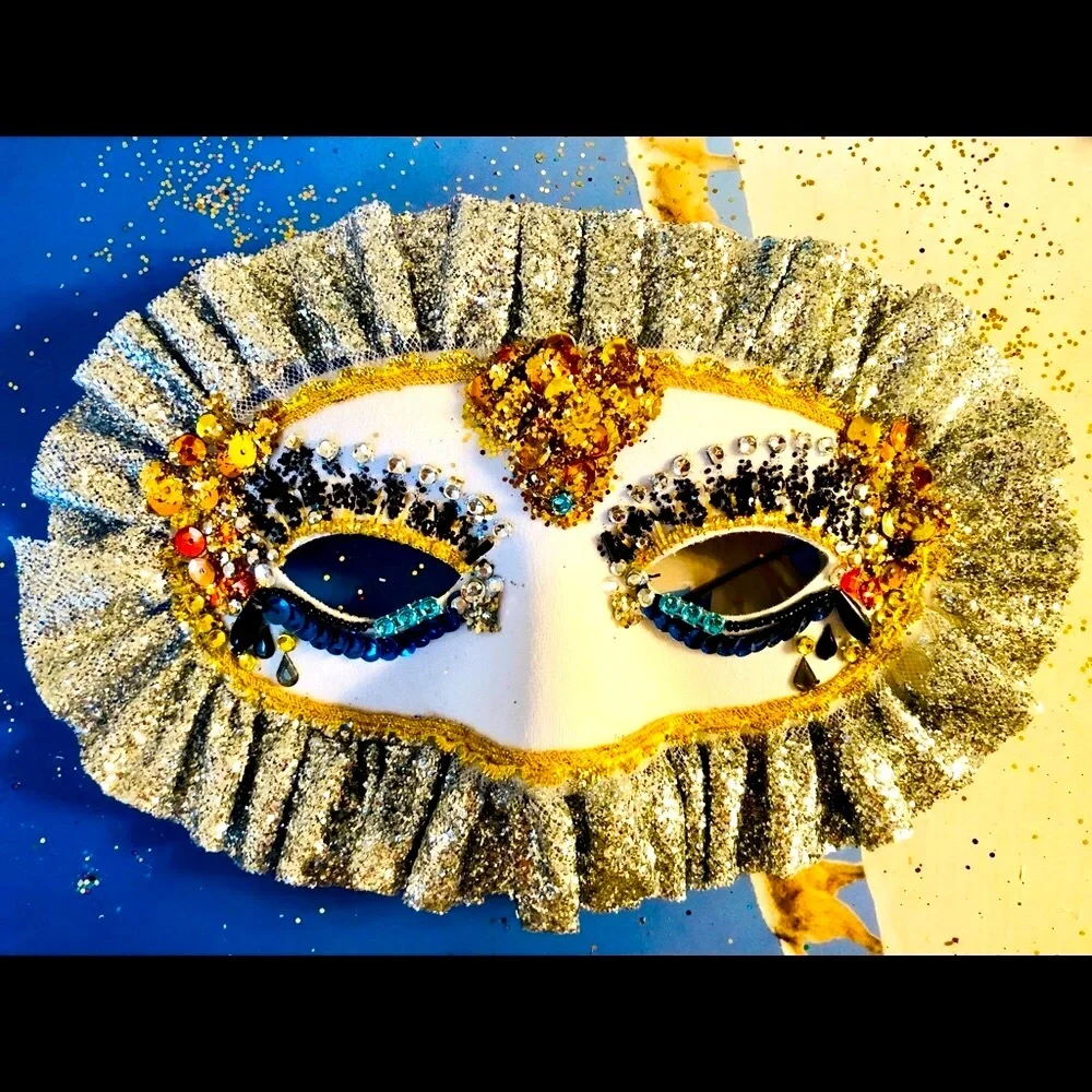 eye mask Mardi Gras Glittering feathered carnival Artisan embellished costume OS